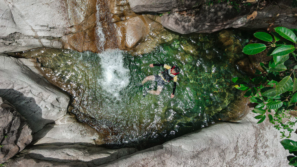 溯溪新线·清凉秘境   水清，深潭，瀑降，攀石！