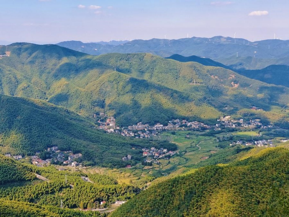 汪汪GO·迎新莫干山|法式木屋过大年,山野贺岁!