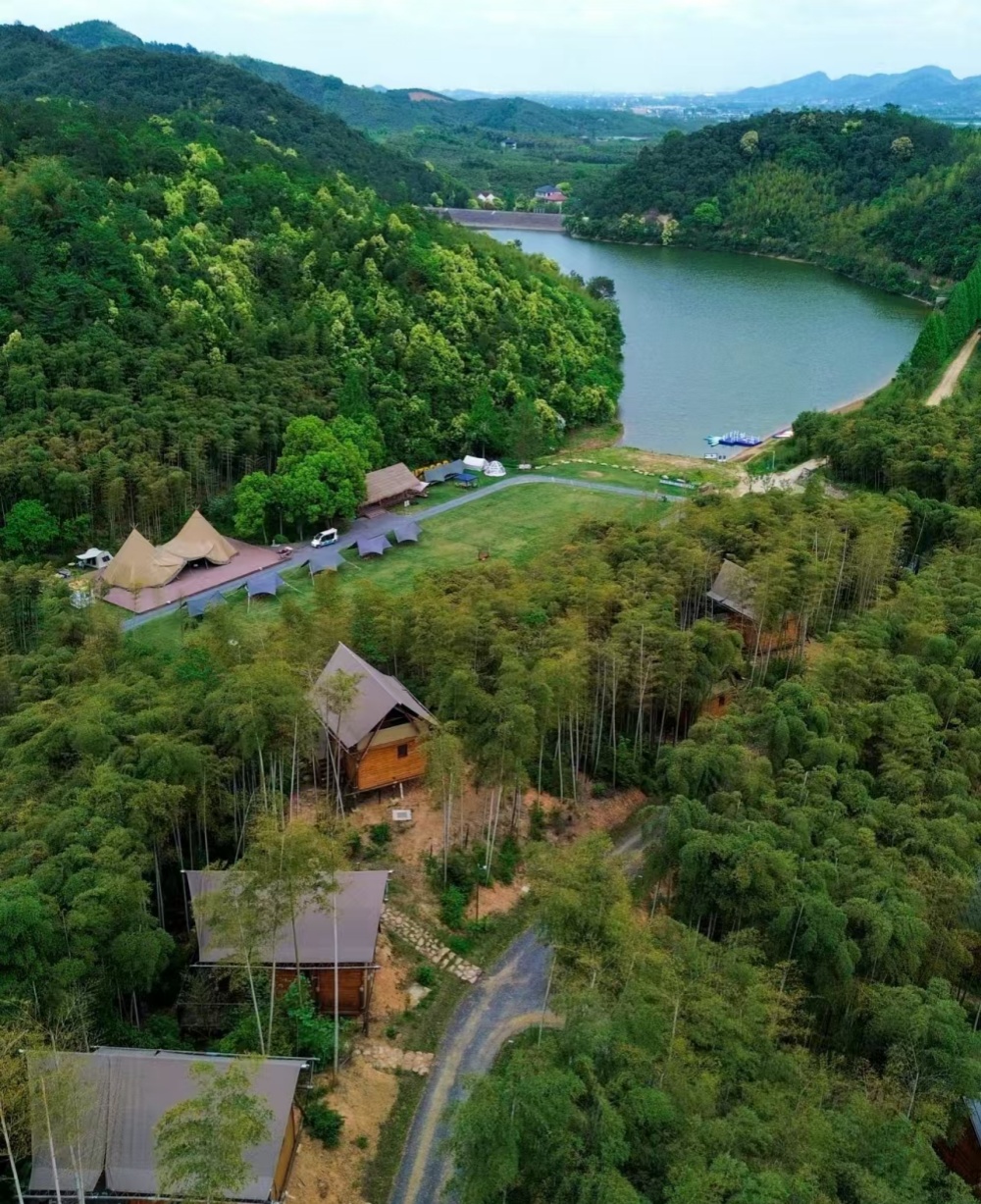 汪汪GO·迎新莫干山|法式木屋过大年,山野贺岁!