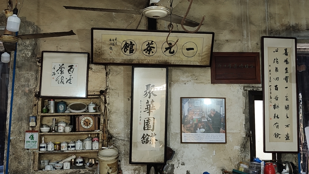 宝藏小城·避暑荻港｜逛吃古镇，体验6-8月采摘季