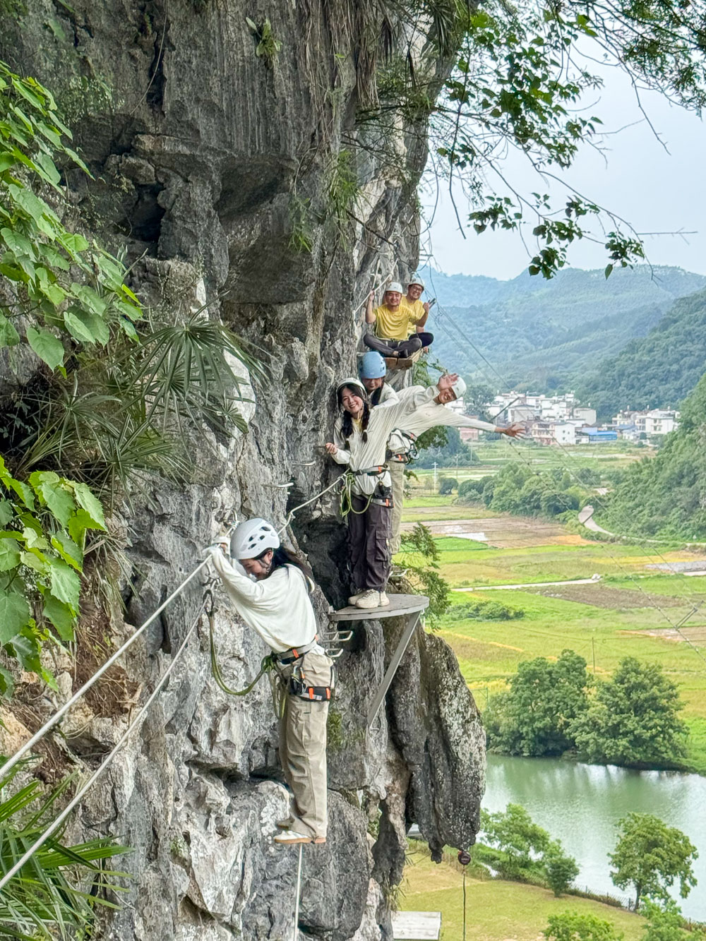 野趣阳朔2天丨地下溶洞+遇龙河晨骑+飞拉达体验