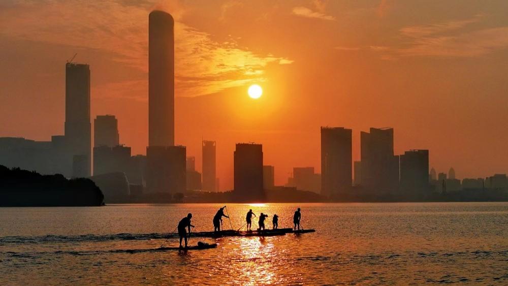 落日泛舟·金鸡湖｜解锁东方之门新视角！