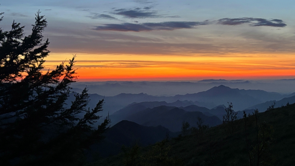 破晓征途·夜爬东猴顶丨燕山第一峰,夜爬环穿
