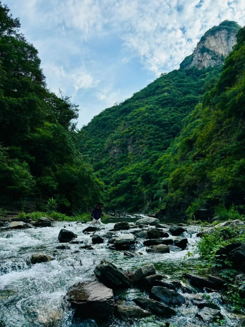 巩义大峡谷·引水洞·三叠瀑·铁佛寺丨沉浸秘境玩水