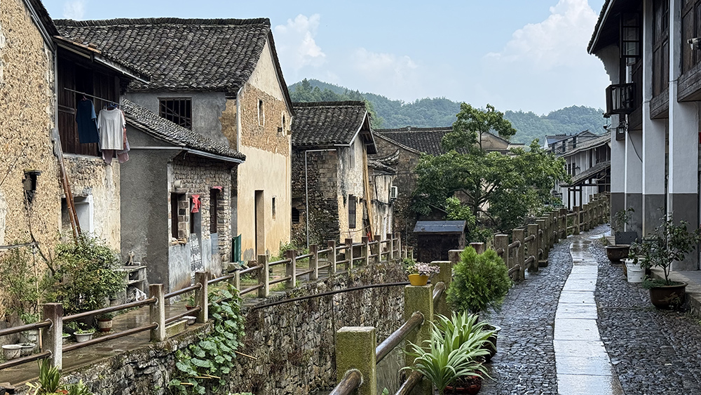 萧山集合·宝藏浦江 | 溯暗溪纳清凉，黑悟空龙德寺塔