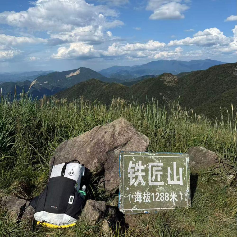 重装徒步·铁匠山｜皖南小武功山，高山草甸绵延不绝