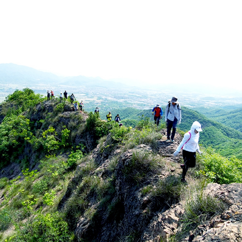 野攀·萝岩山｜绝美山脊线，手脚并用，绳攀体验