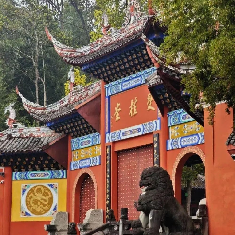 宝藏小城·梁平 千年古寺的佛教艺术与历史魅力